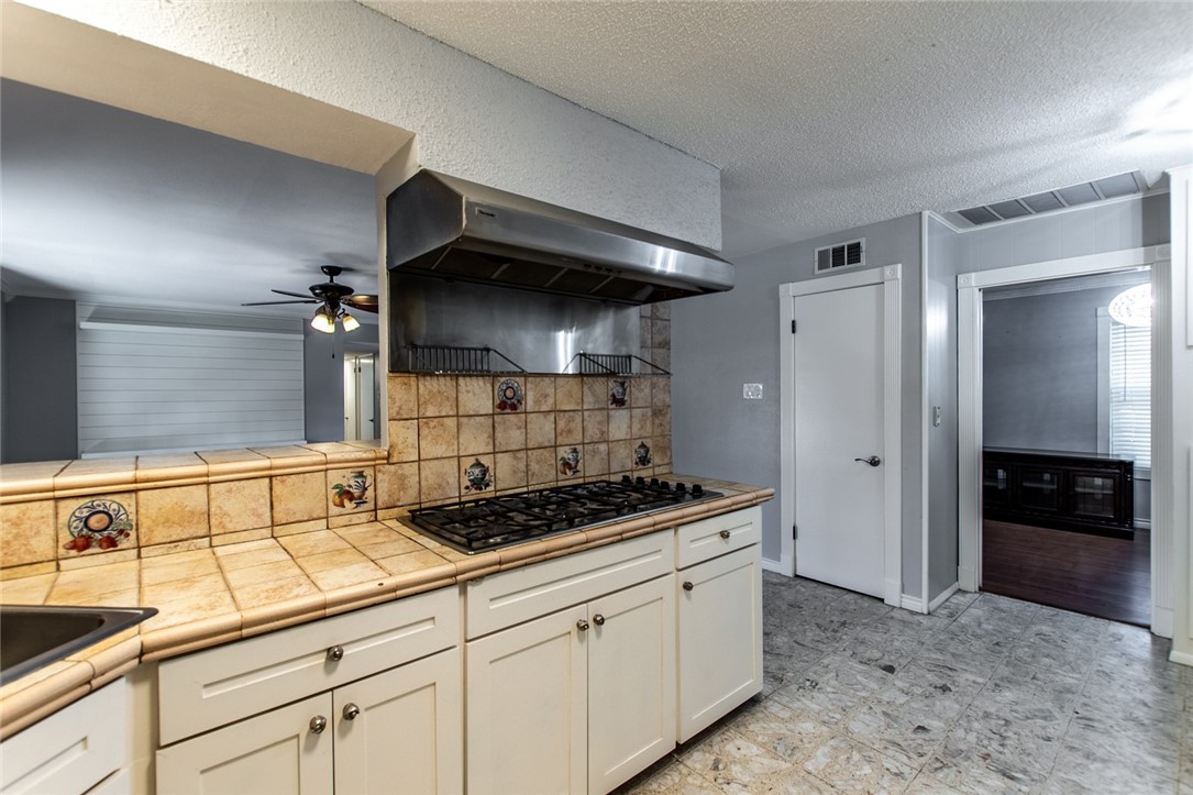 3429 Floyd St Property Photo 18