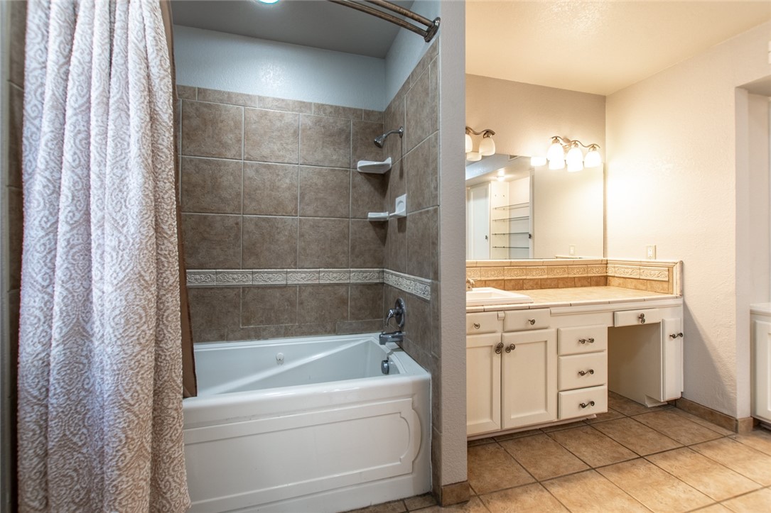 3429 Floyd St Property Photo 26