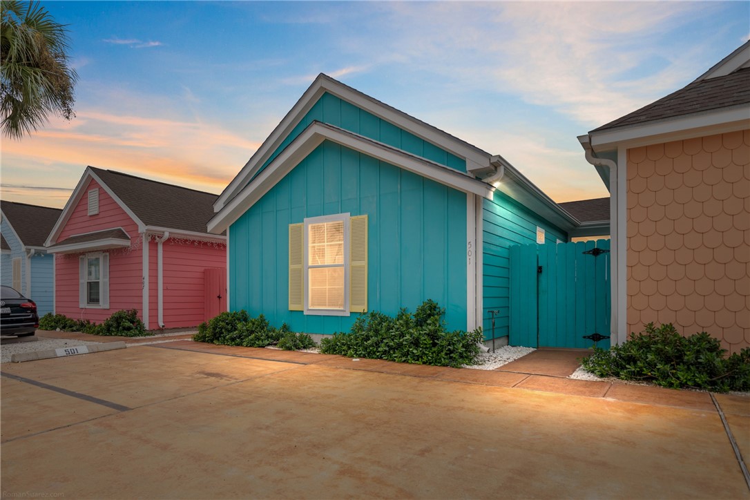 14521 E Cabana St 501 Property Photo 1