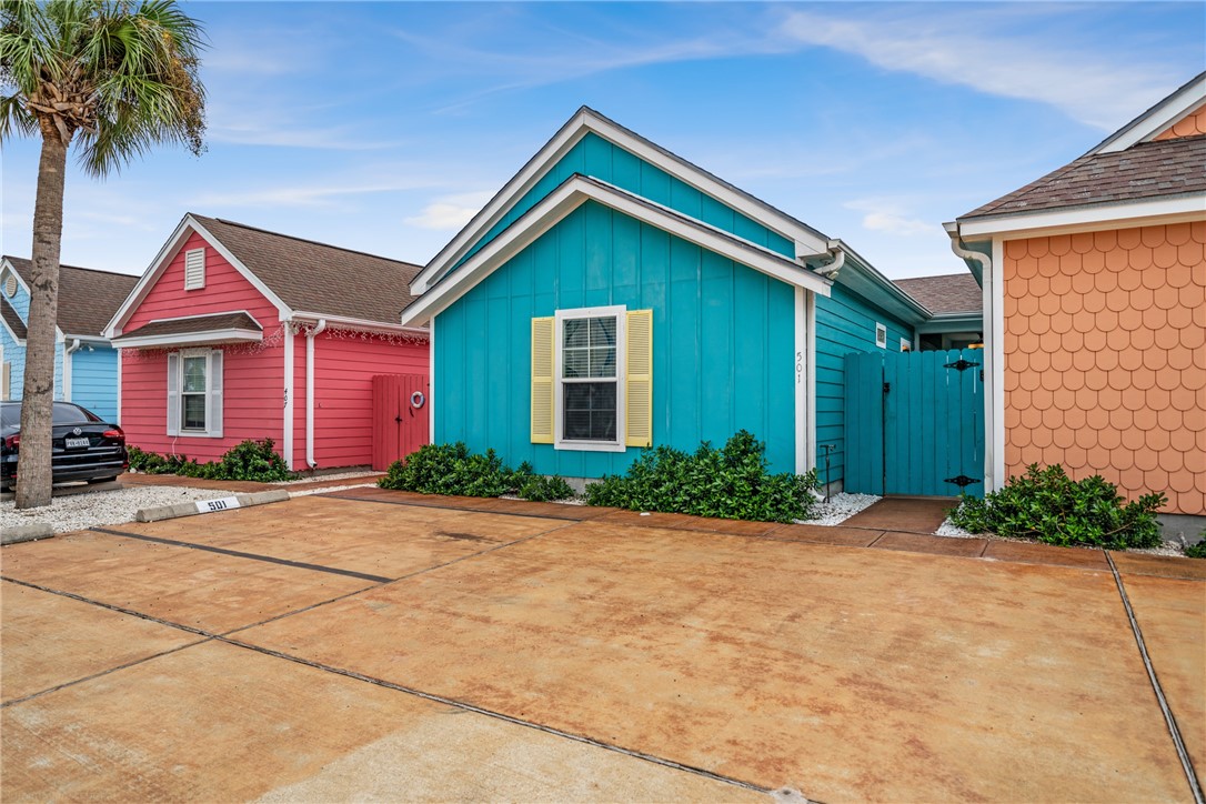 14521 E Cabana St 501 Property Photo 3