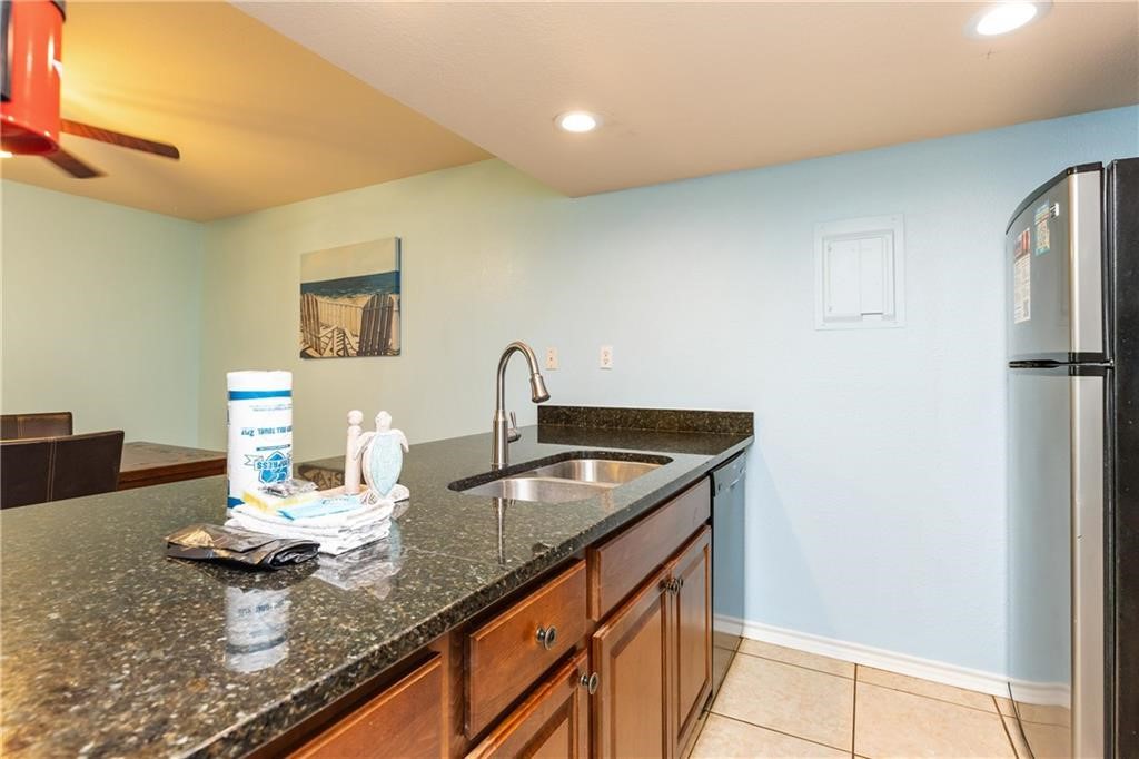 14921 Windward Dr 207 Property Photo 5