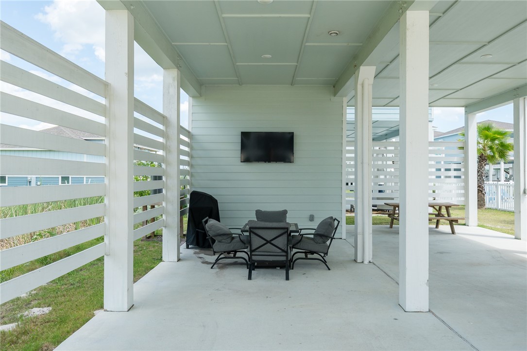 111 Great Chagos Property Photo 2