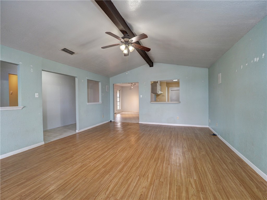 2100 Memorial Pkwy Property Photo 3