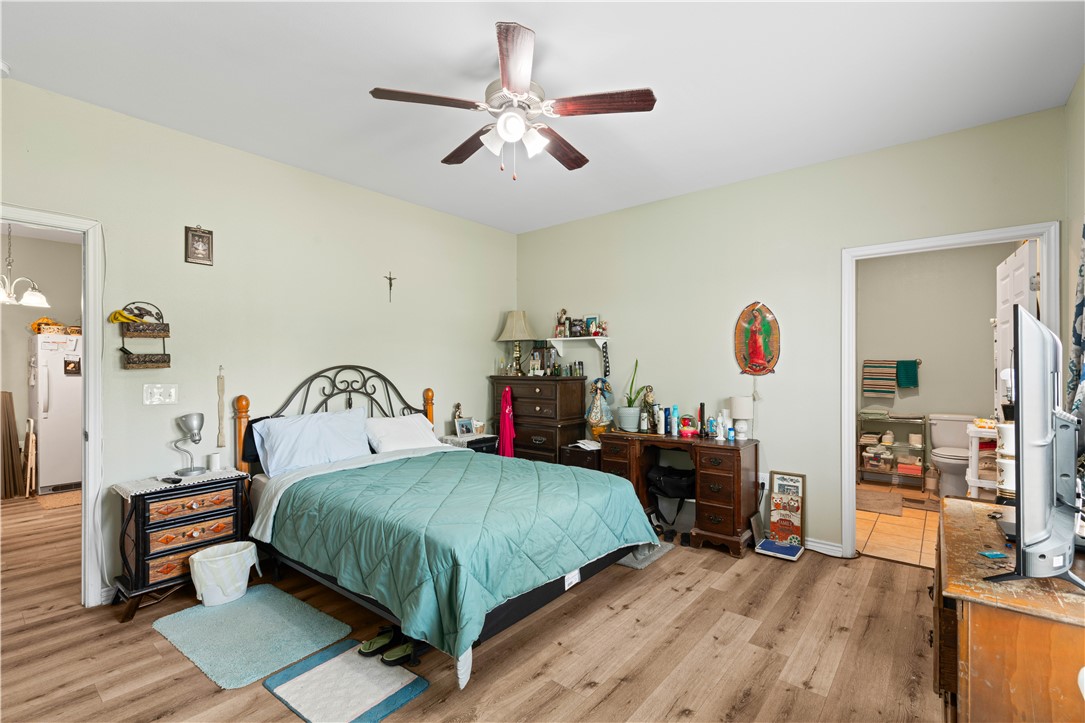 105 E Elm St Property Photo 10