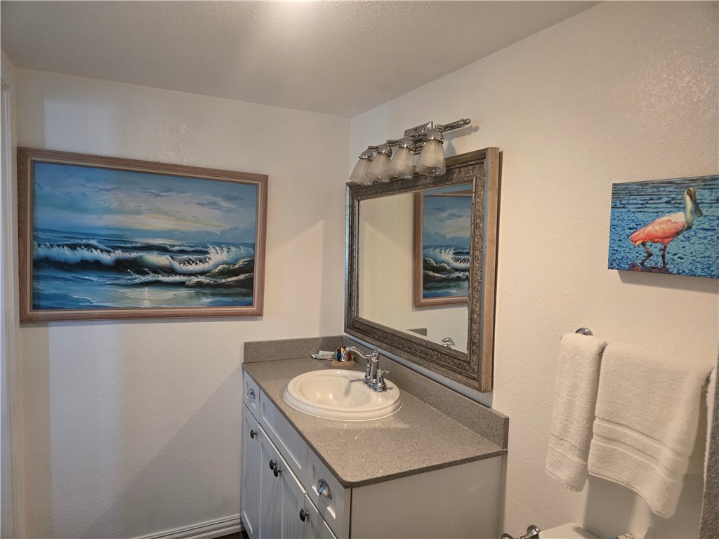 14810 Windward Dr 315 Property Photo 5