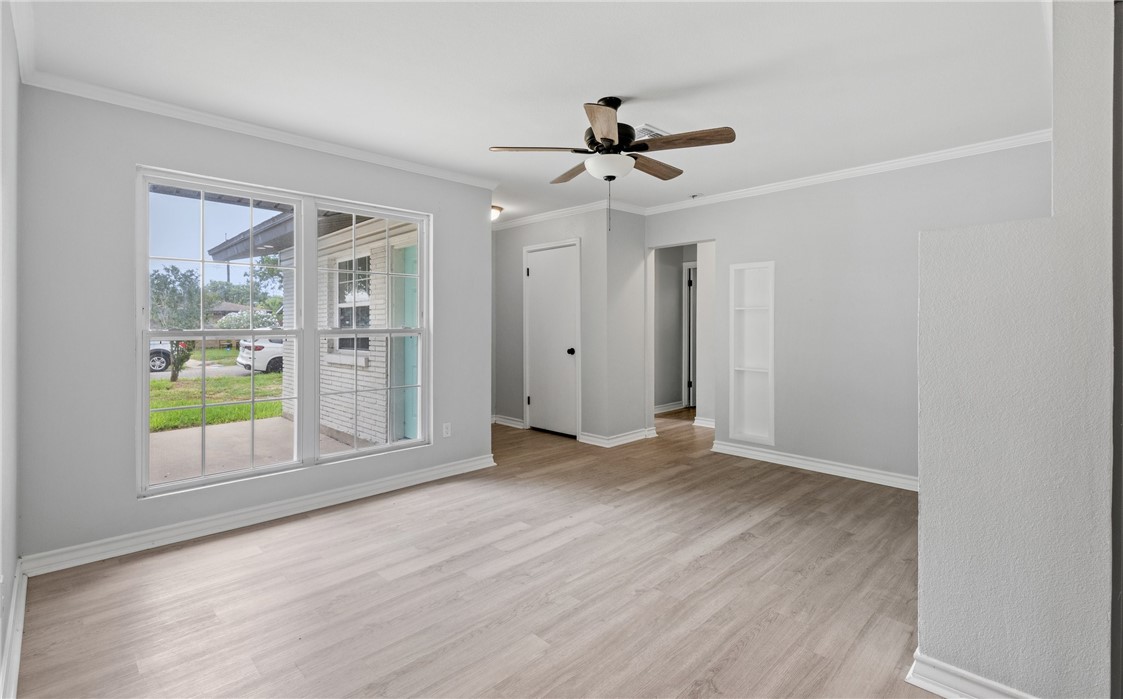 1333 Prince Dr Property Photo 3