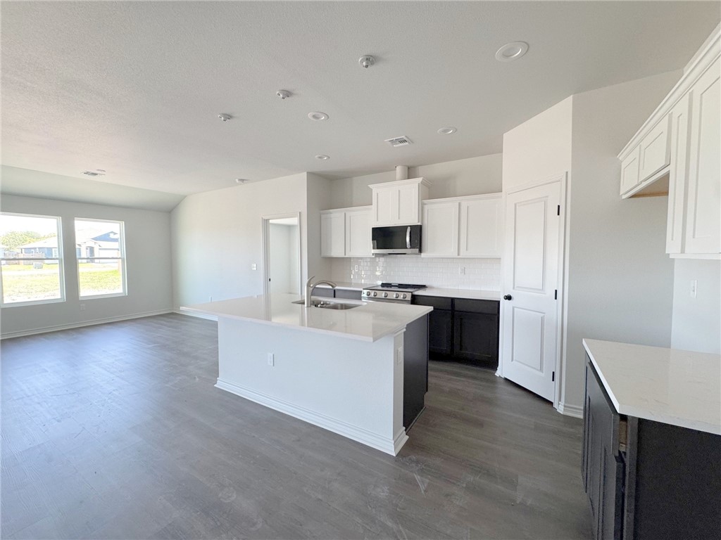 9133 Neena Dr Property Photo 2