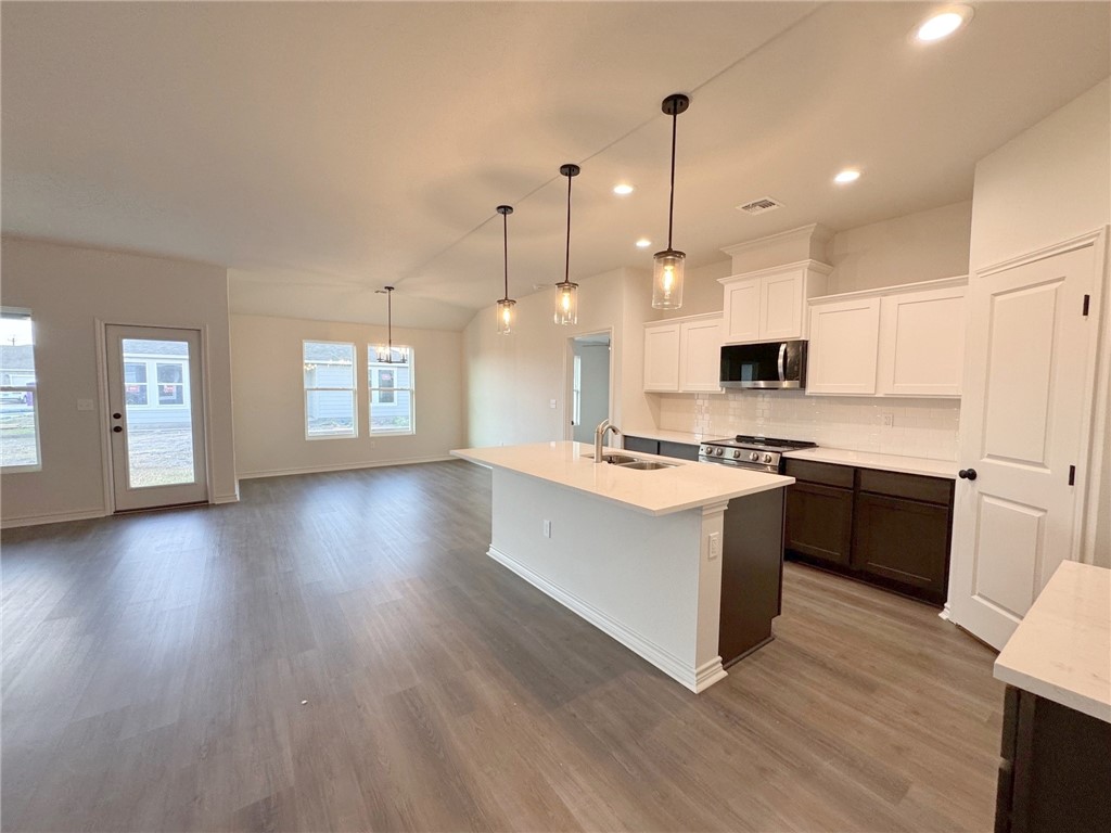 9133 Neena Dr Property Photo 2