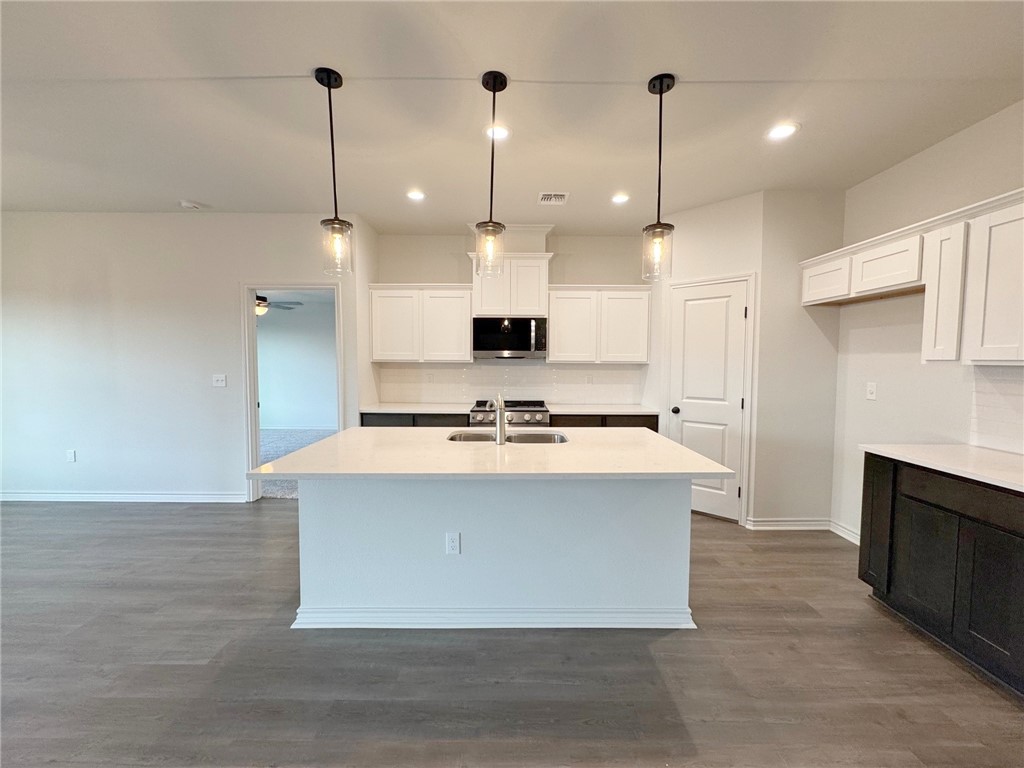 9133 Neena Dr Property Photo 4