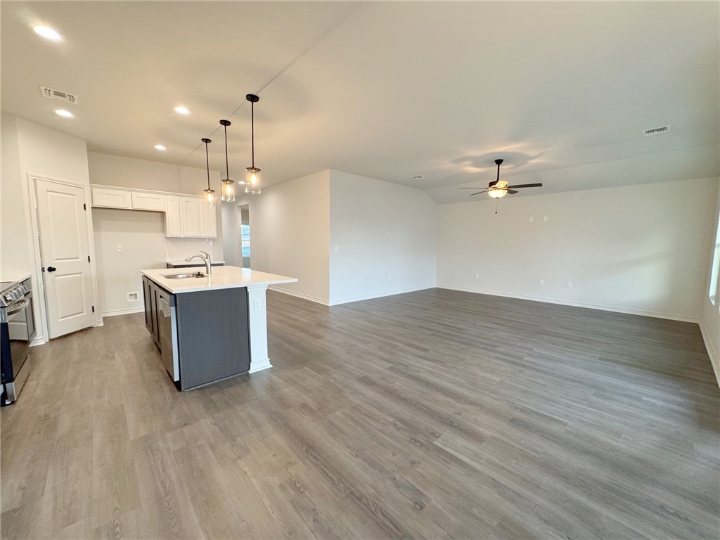 9133 Neena Dr Property Photo 8