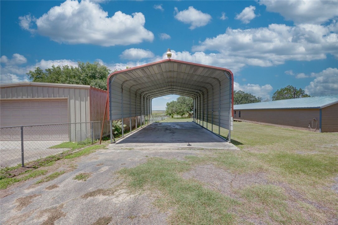 9047 County Road 461 Property Photo 8