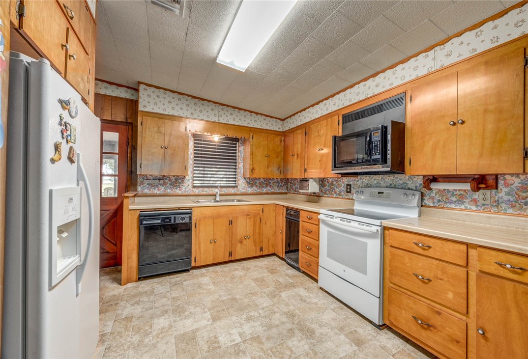 9047 County Road 461 Property Photo 30