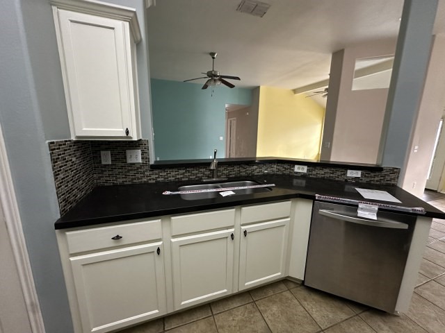 105 Heron Oaks Property Photo 6