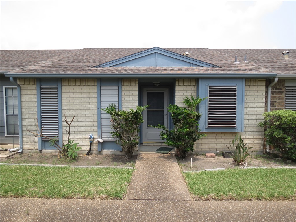 1818 Rodd Field I-4 Property Photo 1