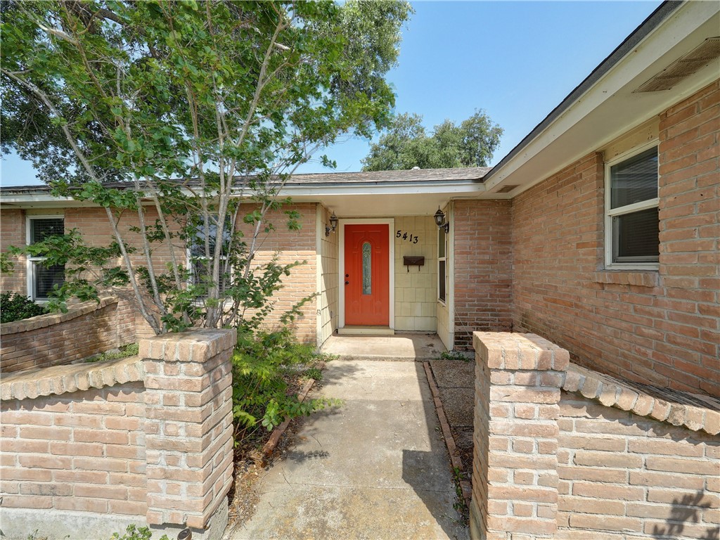 5413 Flynn Pkwy Property Photo 2