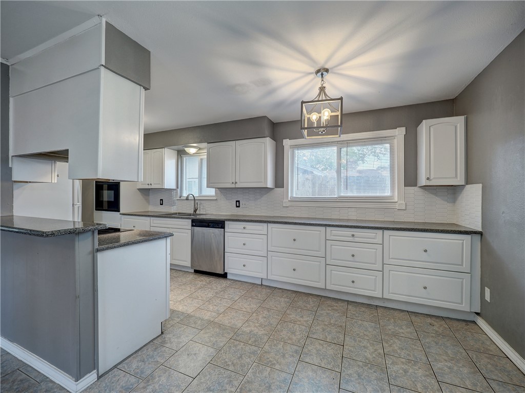 5413 Flynn Pkwy Property Photo 5