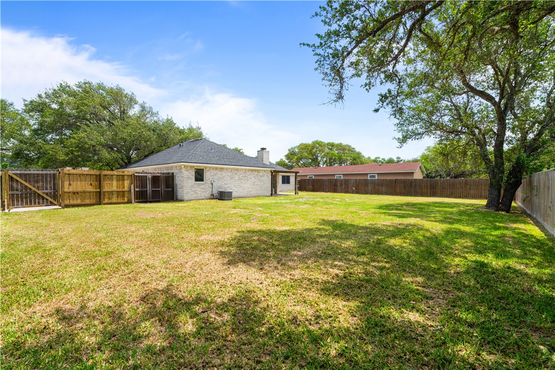 112 S Sierra Woods Property Photo 5