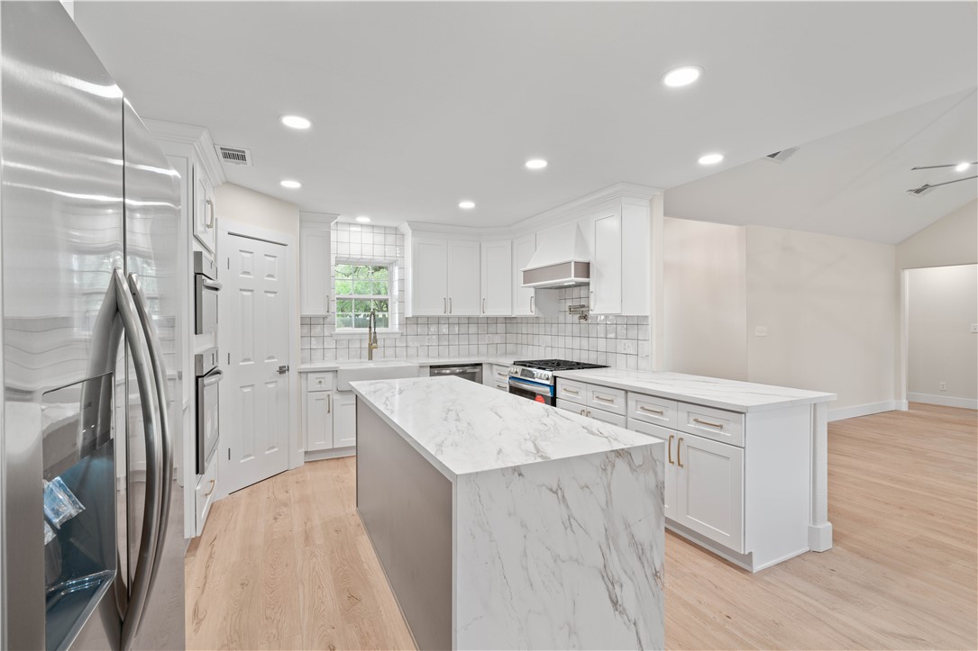 112 S Sierra Woods Property Photo 18