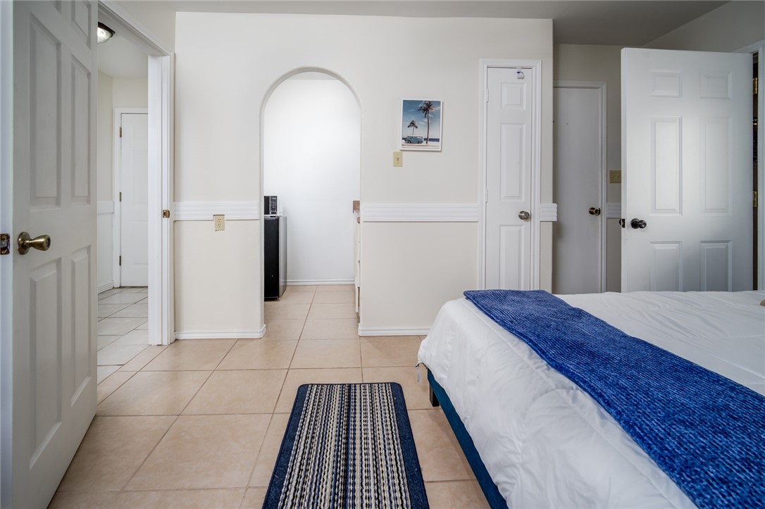 1703 Bayshores Property Photo 17