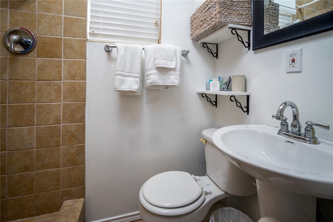 1703 Bayshores Property Photo 19