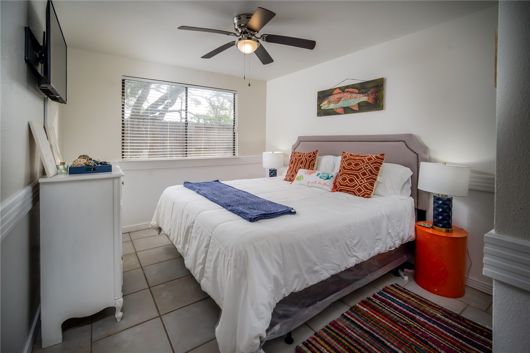 1703 Bayshores Property Photo 22