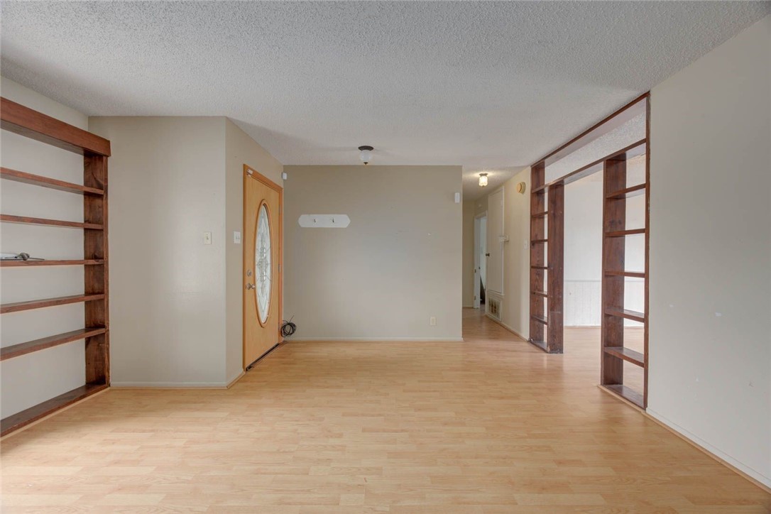 438 Polaris Pl Property Photo 2
