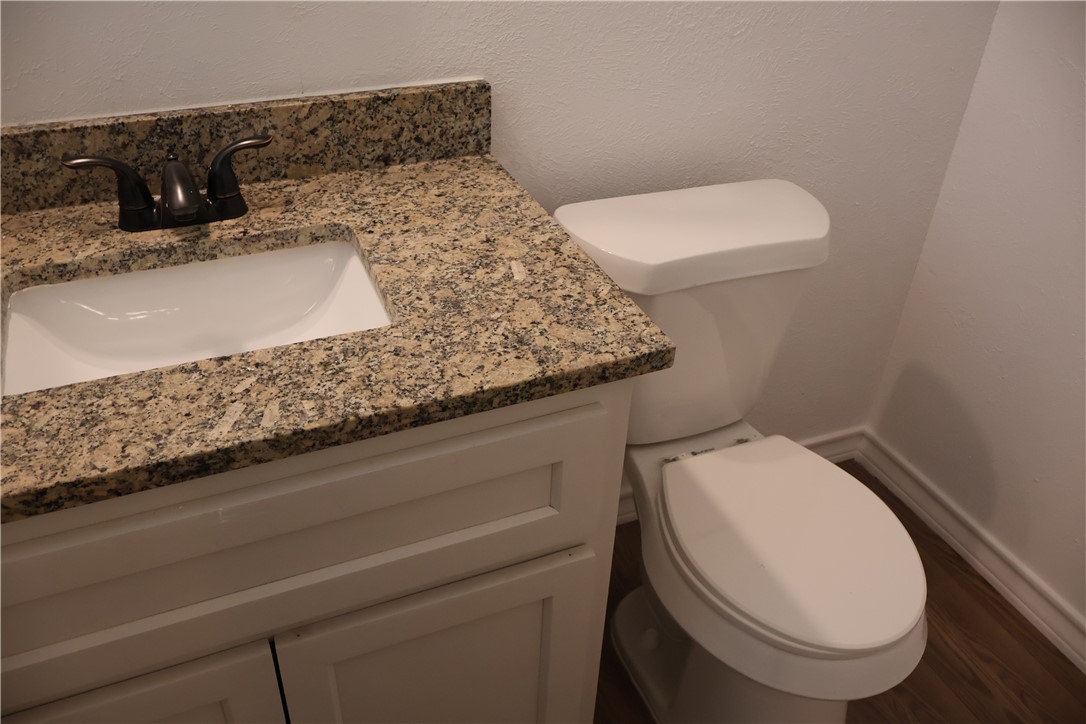 1905 Loritte Dr Property Photo 6