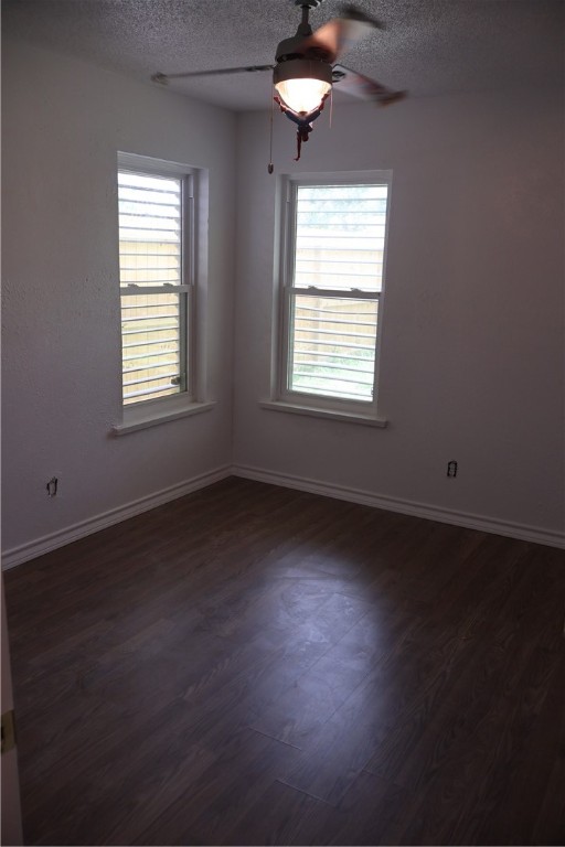 1905 Loritte Dr Property Photo 7