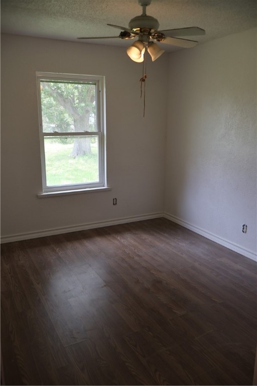 1905 Loritte Dr Property Photo 10