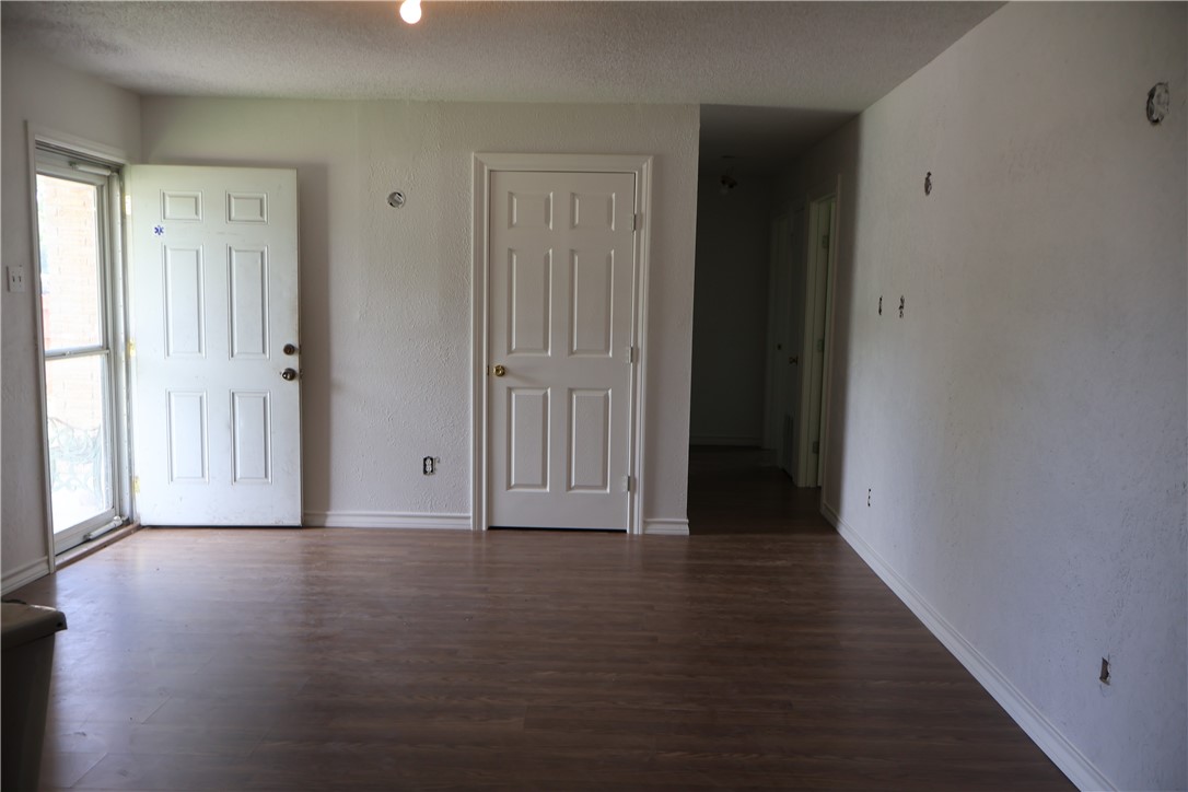 1905 Loritte Dr Property Photo 14