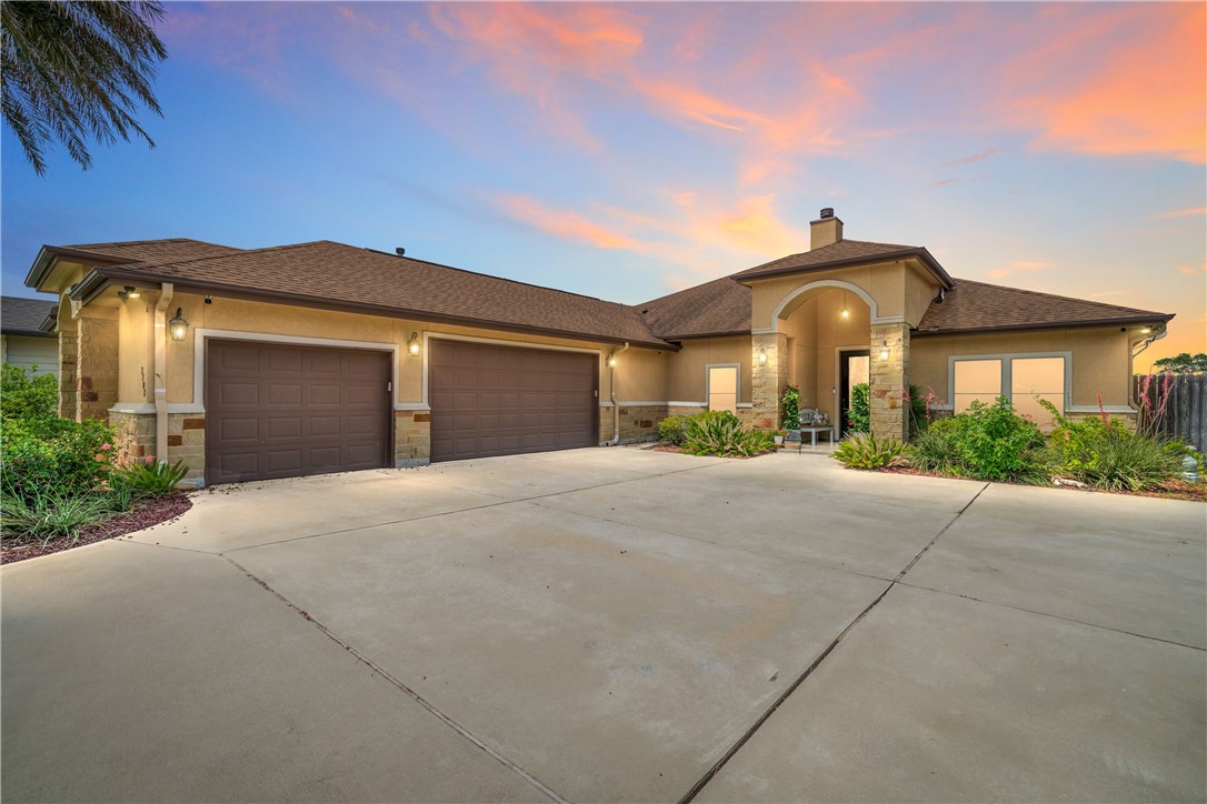3702 Nahid Ct Property Photo 1