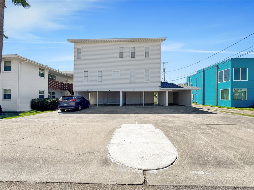 1601 Ocean Dr 4 Property Photo 3