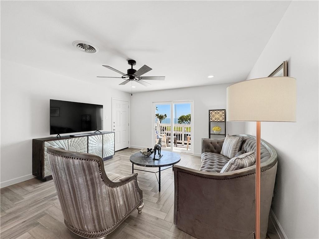 1601 Ocean Dr 4 Property Photo 14