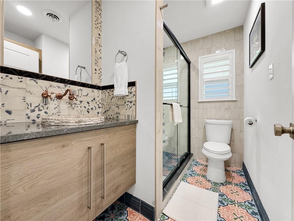1601 Ocean Dr 4 Property Photo 21