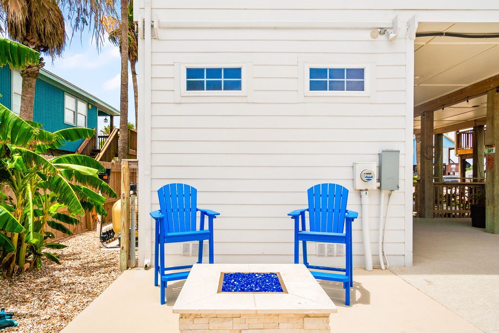 650 Dolphin Circle Property Photo 10