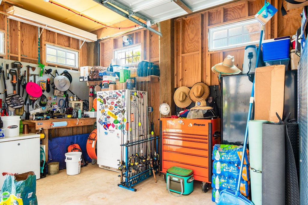 650 Dolphin Circle Property Photo 14