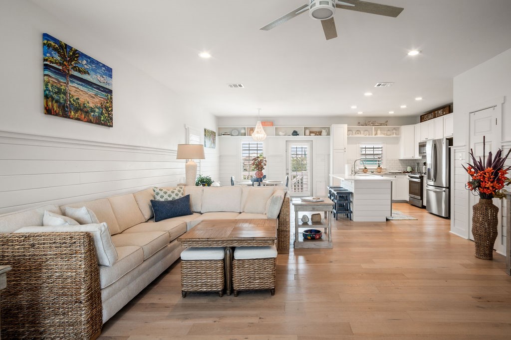 650 Dolphin Circle Property Photo 15