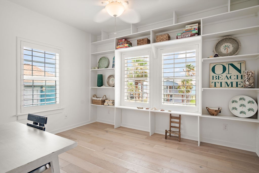 650 Dolphin Circle Property Photo 29