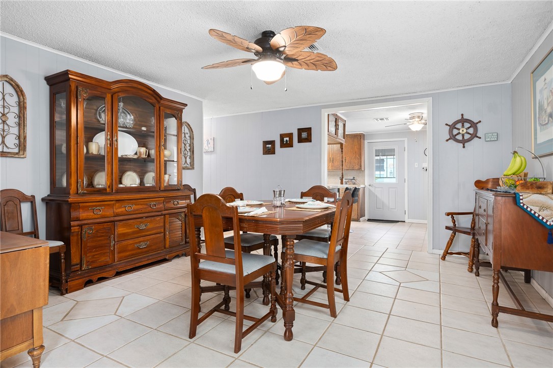 627 S Fuqua St Property Photo 10