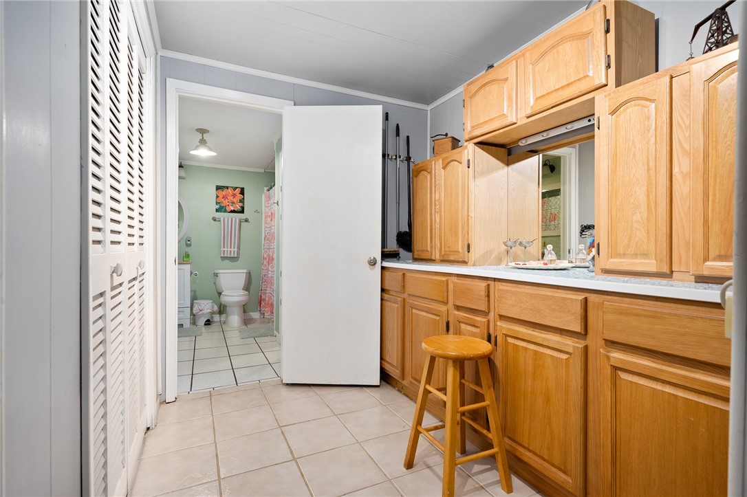 627 S Fuqua St Property Photo 18