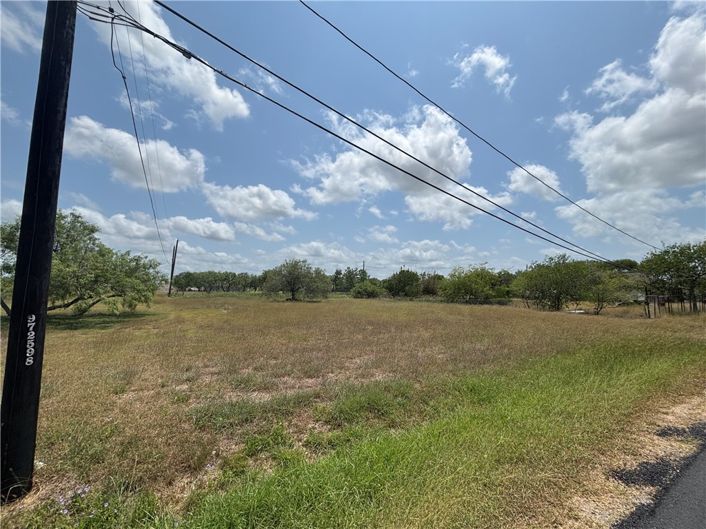8913 Iris Ave Property Photo 3