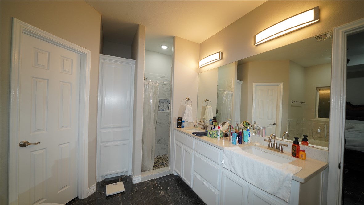 2705 Quebec Dr Property Photo 28