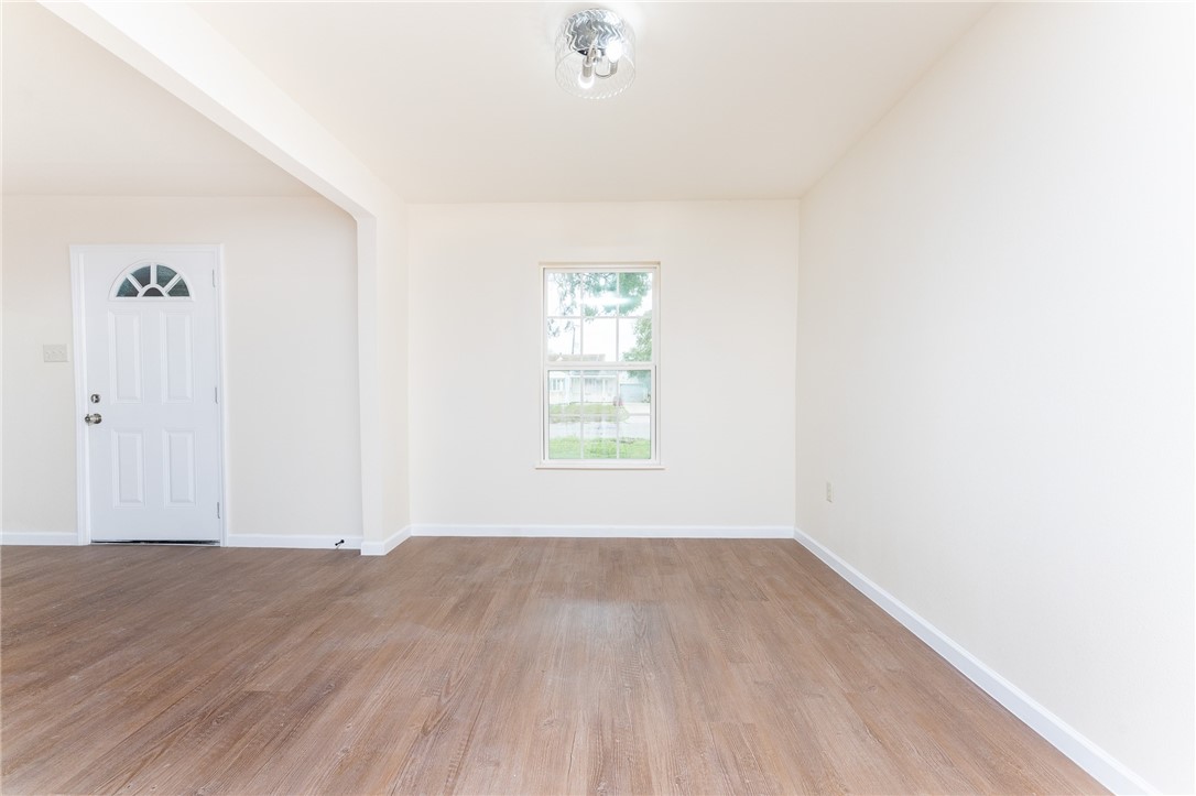 641 Caddo St Property Photo 7