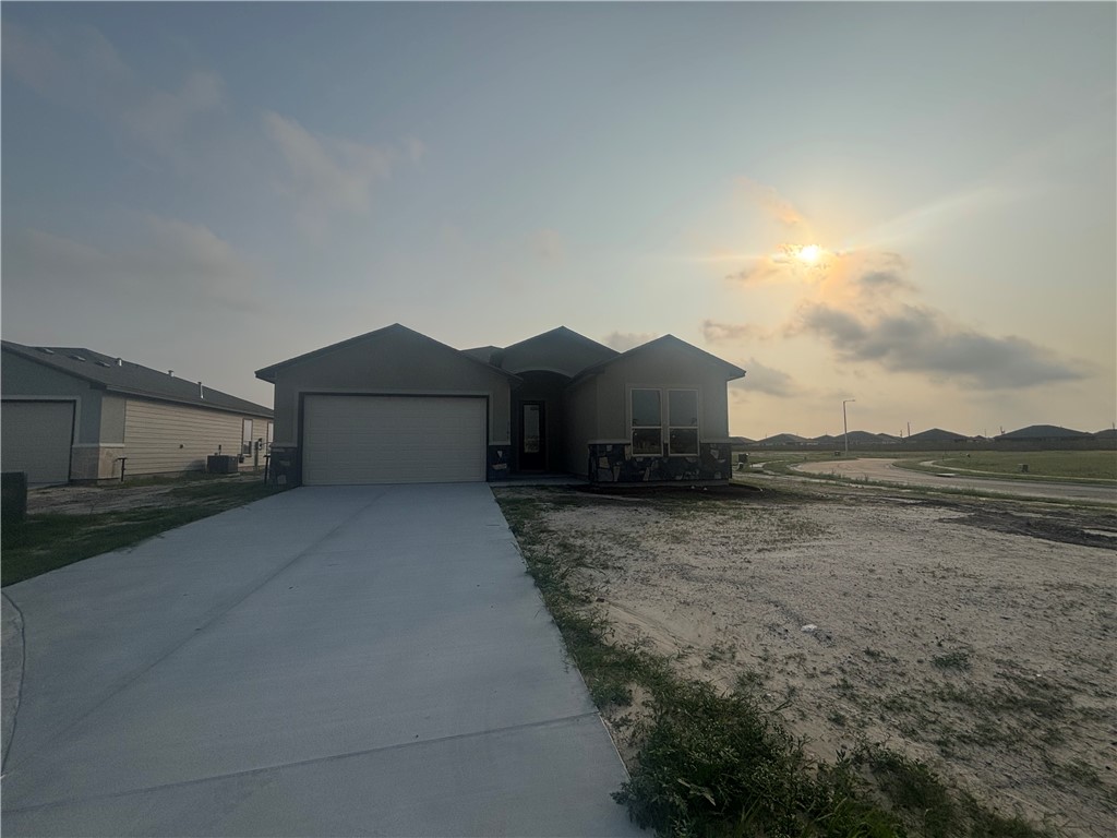 3101 Adak Ct Property Photo 1