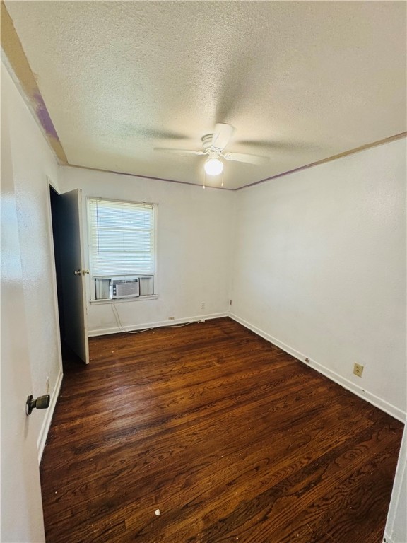 1725 Sycamore Pl Property Photo 7