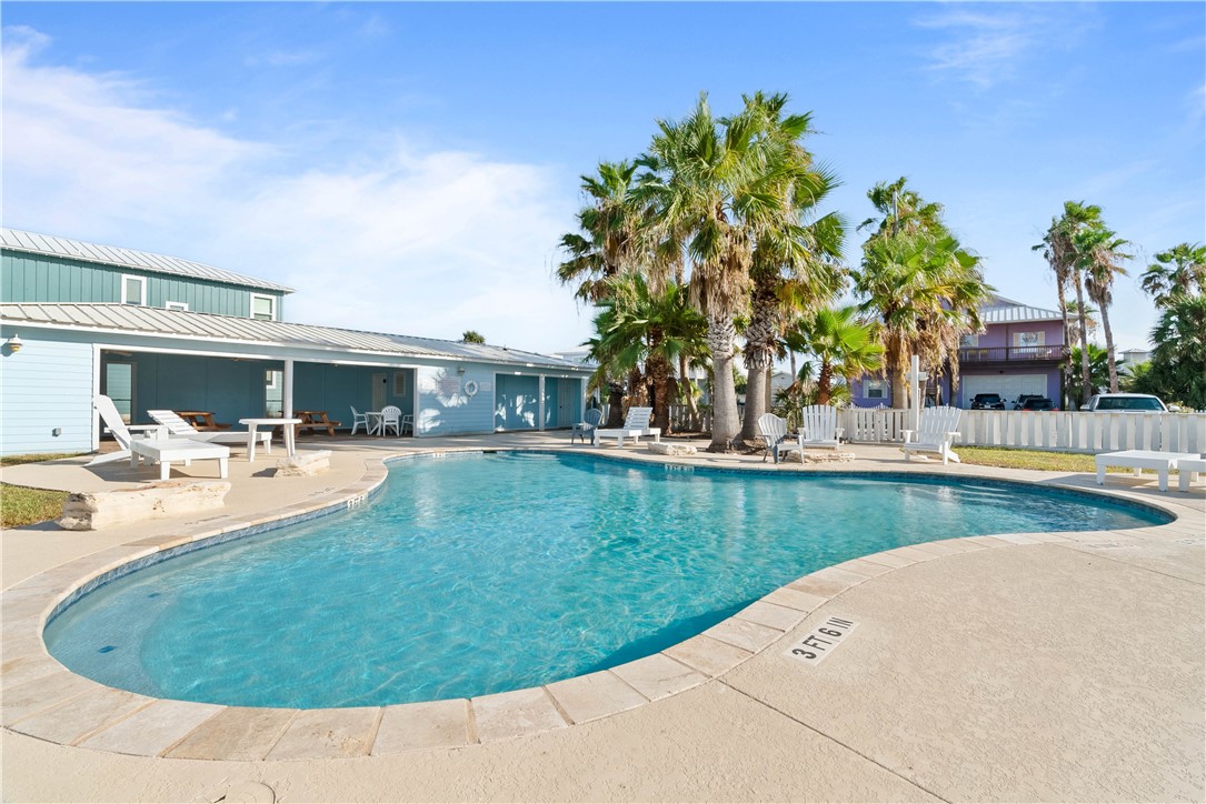 141 Mustang Royale Property Photo 5