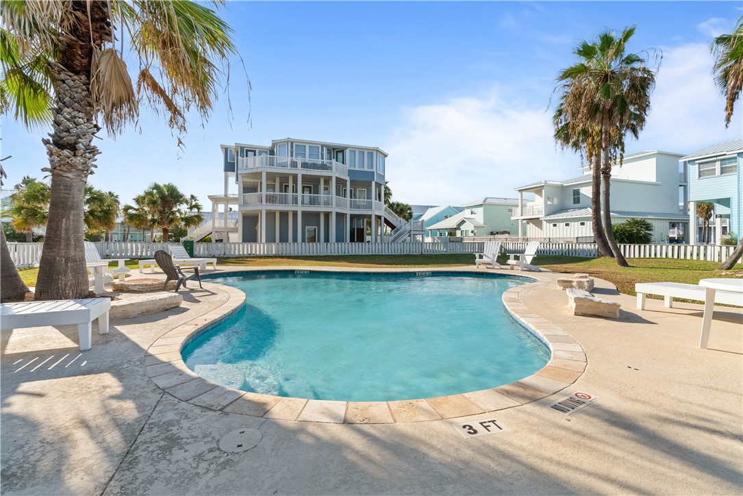 141 Mustang Royale Property Photo 6