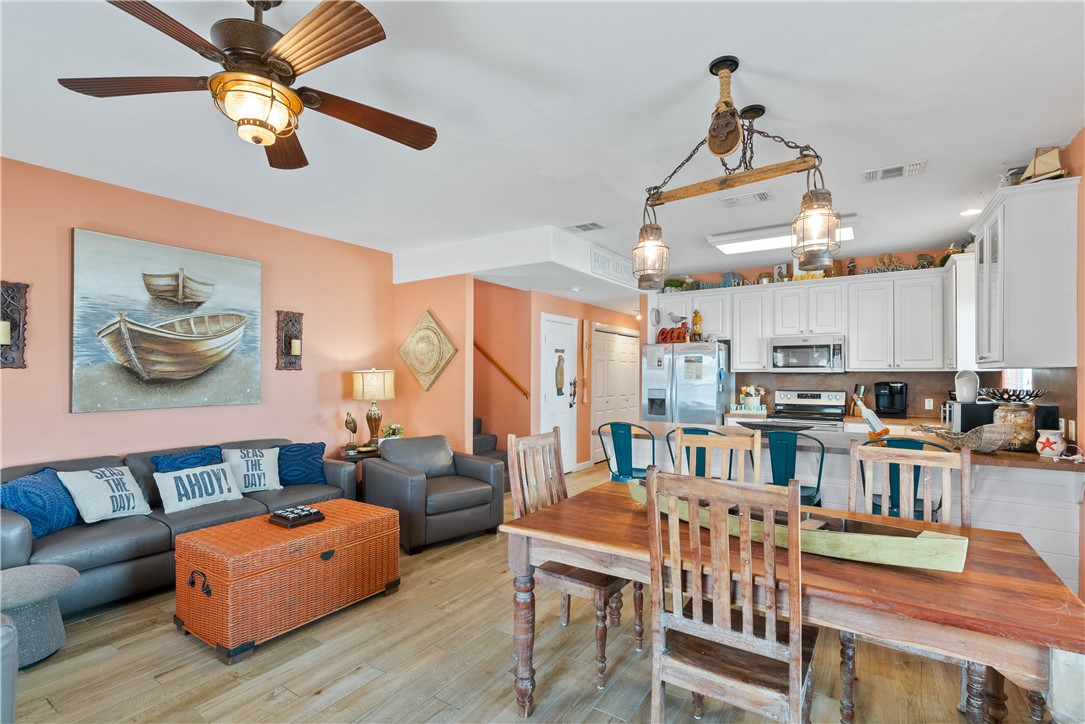 141 Mustang Royale Property Photo 13