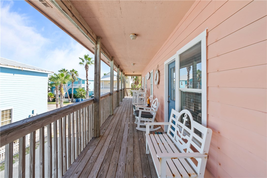 141 Mustang Royale Property Photo 32