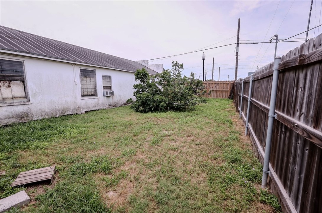123 S Rachal St Property Photo 4